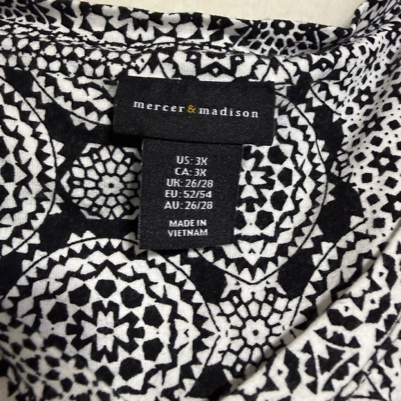 Mercer & Madison Women's  3X Dress Black White Shift Dress Tunic Top - Geometric - Picture 6 of 9
